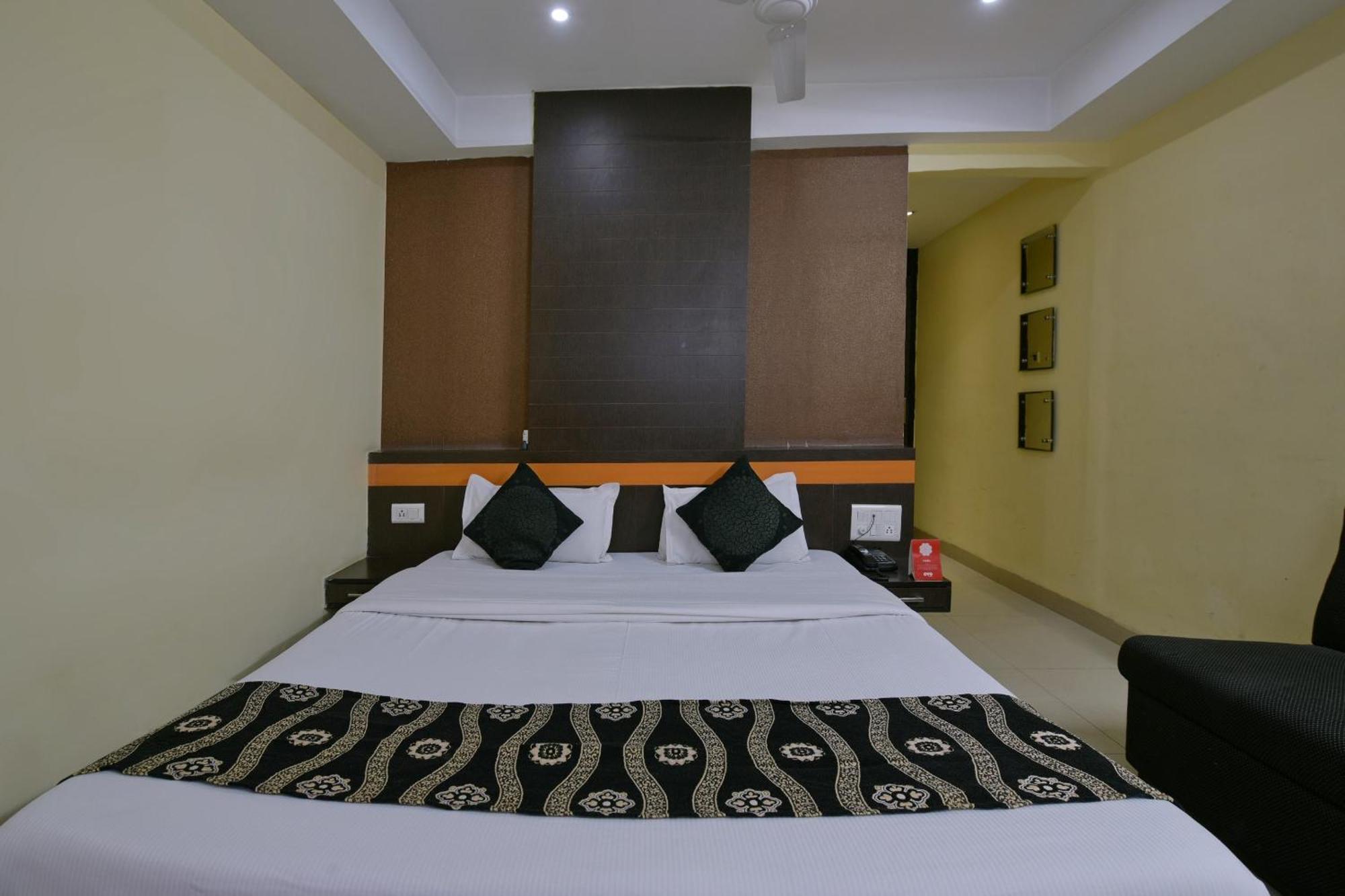 Collection O Diamond And Residences إندور المظهر الخارجي الصورة