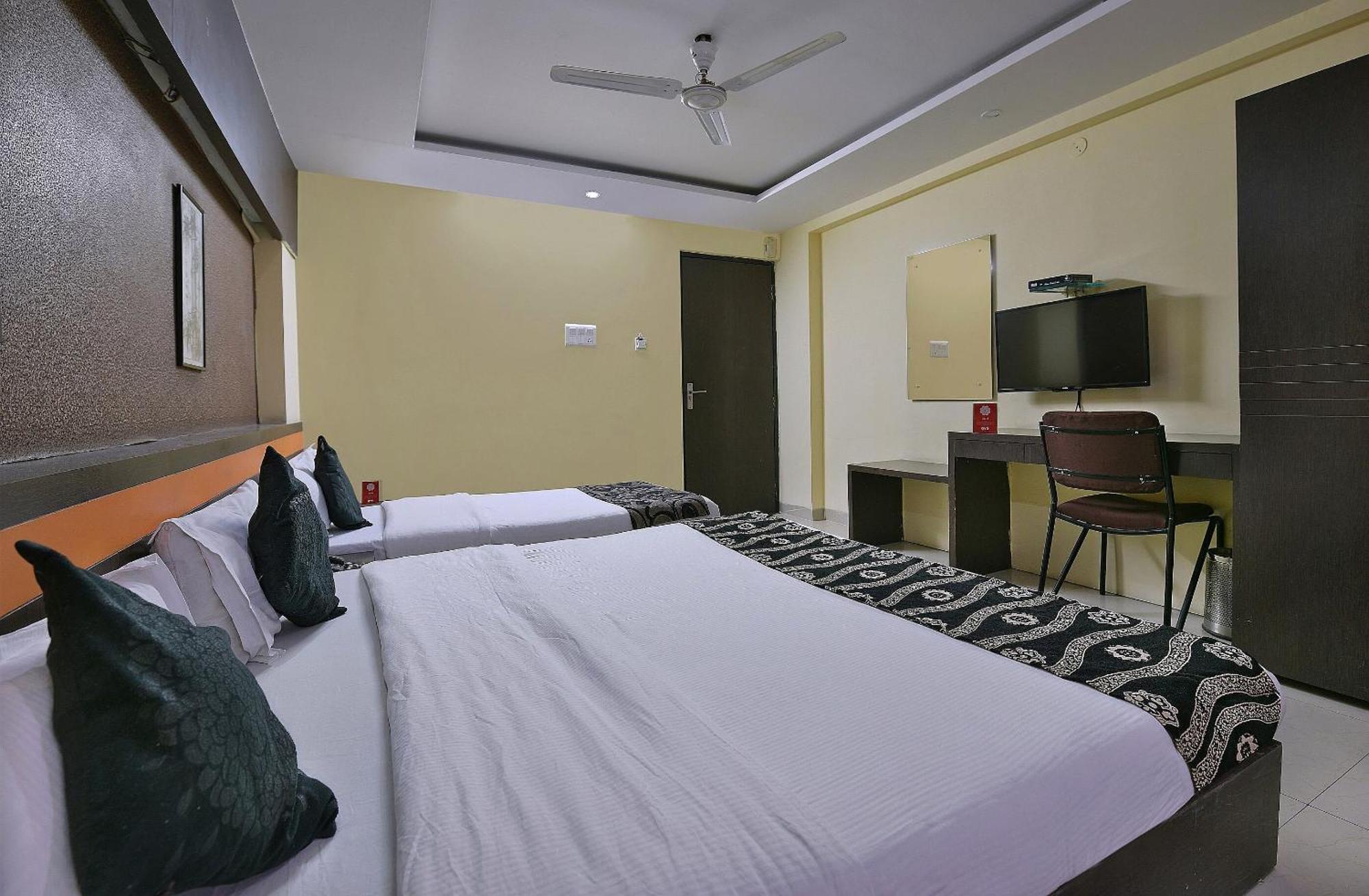 Collection O Diamond And Residences إندور المظهر الخارجي الصورة